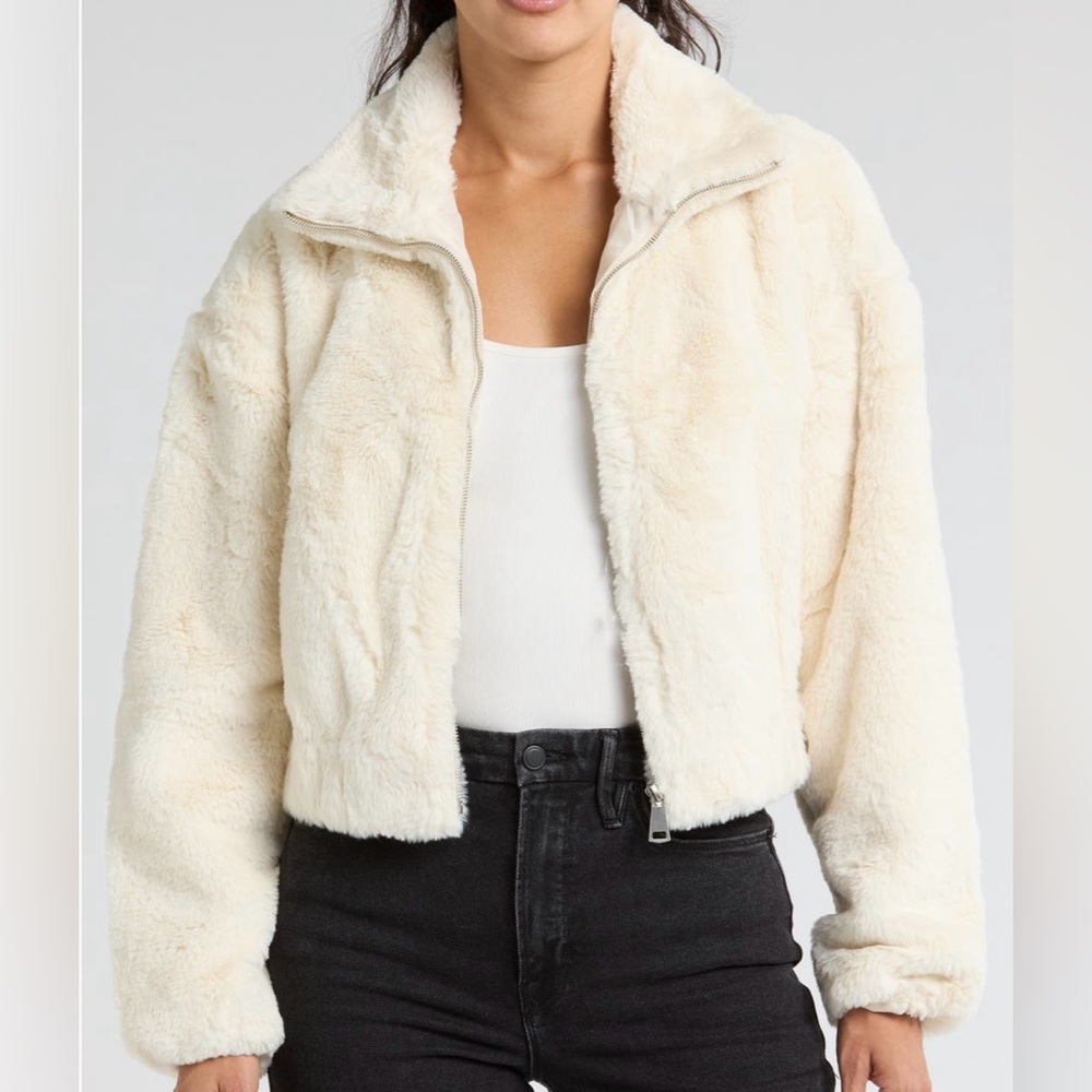 BB Dakota by Steve Madden Faux Fur Bomber. NWT. L.